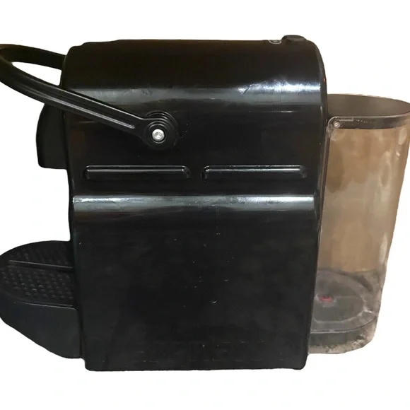 Delonghi Inissia Nespresso Black EN80B ***FOR PARTS ONLY*